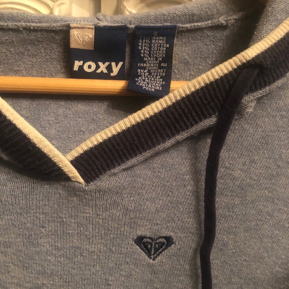 Vintage Roxy Cropped Sweater - Picture 2 of 3